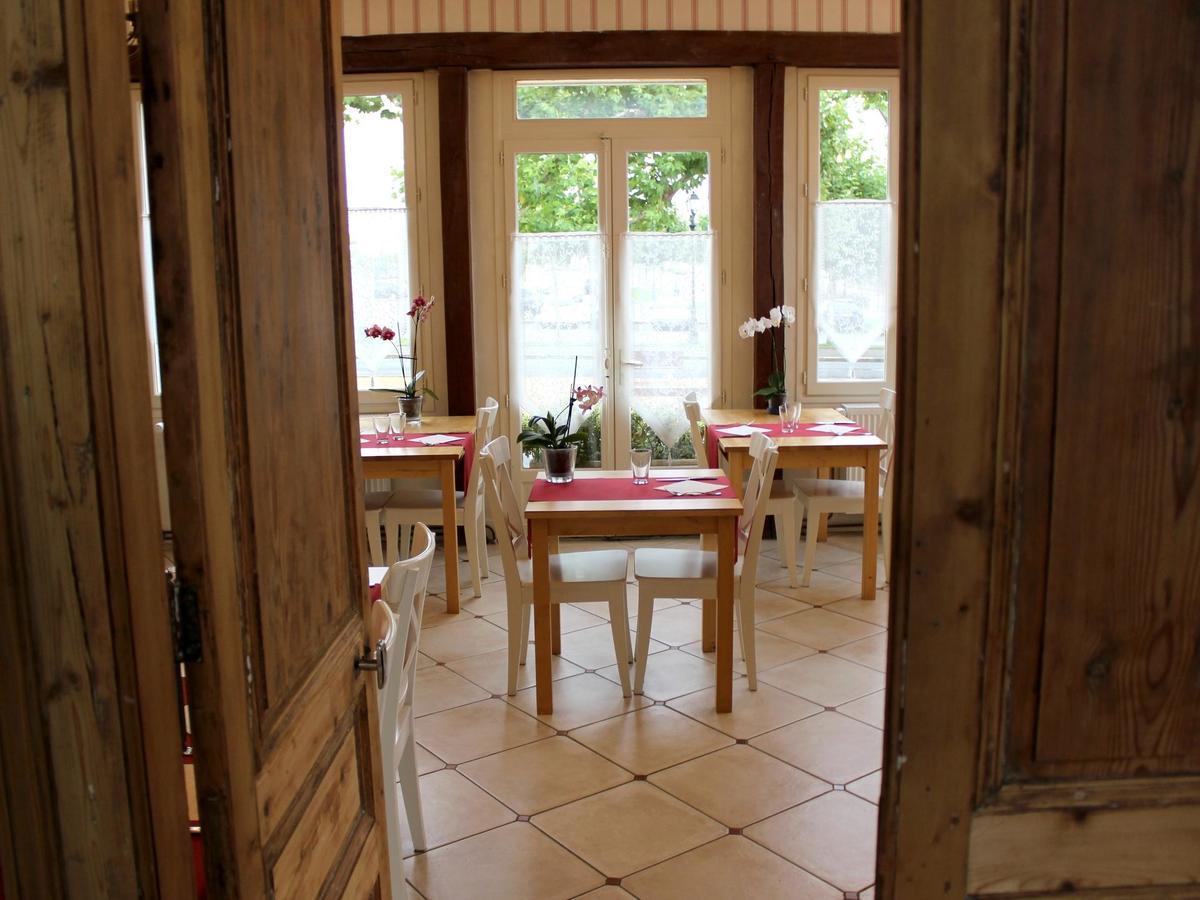 Hotel Les Aubepines Illiers-Combray Exterior foto
